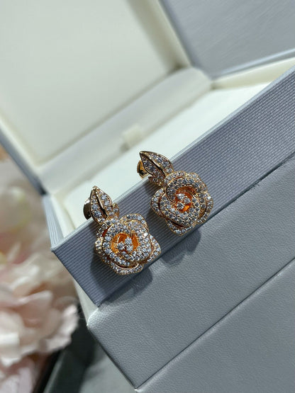 BOUCLES D'OREILLES MOYENNES ROSE BAGATELLE DIAMANT