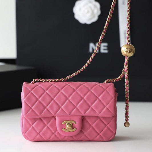 SAC À RABAT 20 CM EN CUIR D'AGNEAU ROSE QUINCAILLERIE DORÉ