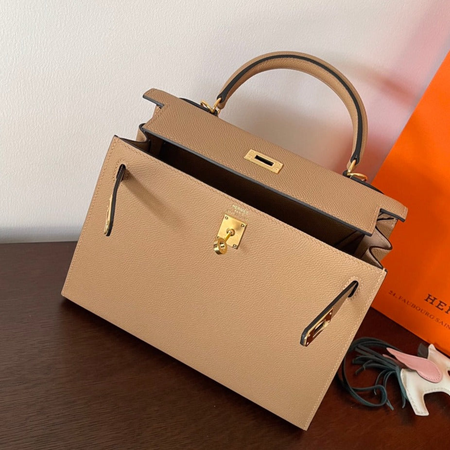 Sac à main HM Kelly 25 cm en cuir EPSOM beige et matériel doré