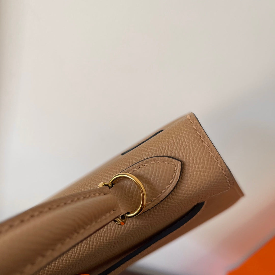 Sac à main HM Kelly 25 cm en cuir EPSOM beige et matériel doré