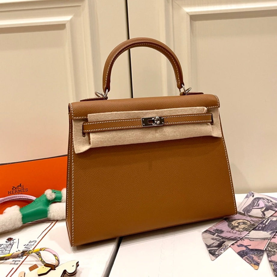 HM ケリー 25cm ゴールド エプソムレザー シルバー金具
