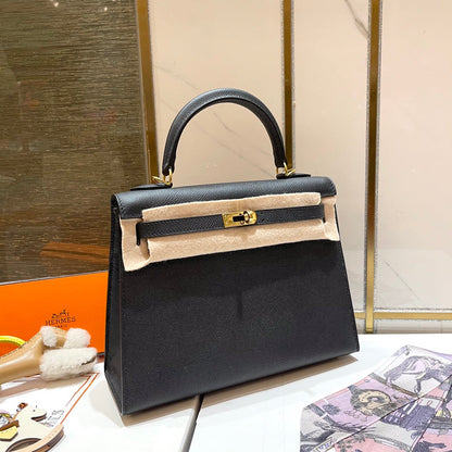 Sac HM Kelly 25 cm en cuir EPSOM noir et matériel doré