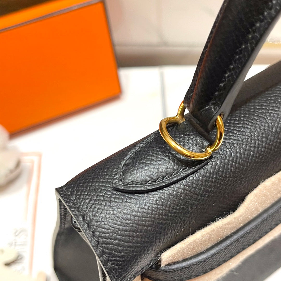 Sac HM Kelly 25 cm en cuir EPSOM noir et matériel doré