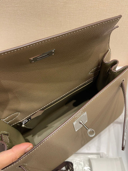 HM KELLY 28CM ÉTOUFFÉ CUIR EPSOM QUINCAILLERIE ARGENTÉE