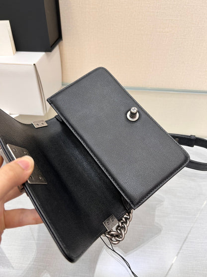 ボーイズバッグ スモール 20 ブラック シェブロン キャビア ルテニウムハードウェア
