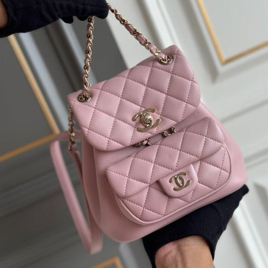 PETIT SAC À DOS 18 EN CUIR D'AGNEAU ROSE CLAIR