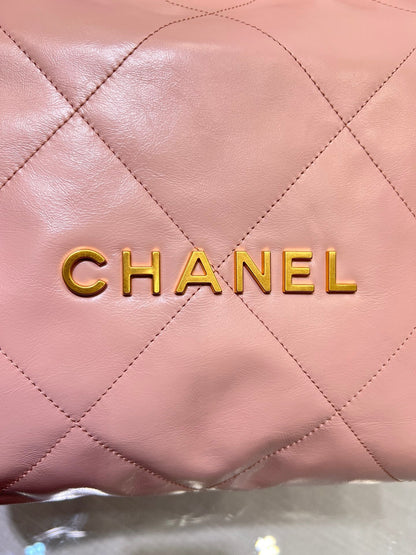 Sac HOBO CC 22 en cuir d'agneau rose et matériel doré