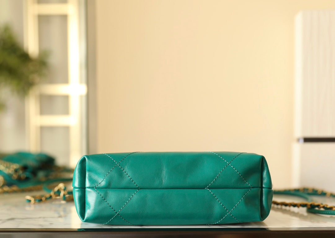 CC 22 ANTIBA SAC HOBO VERT 20CM 