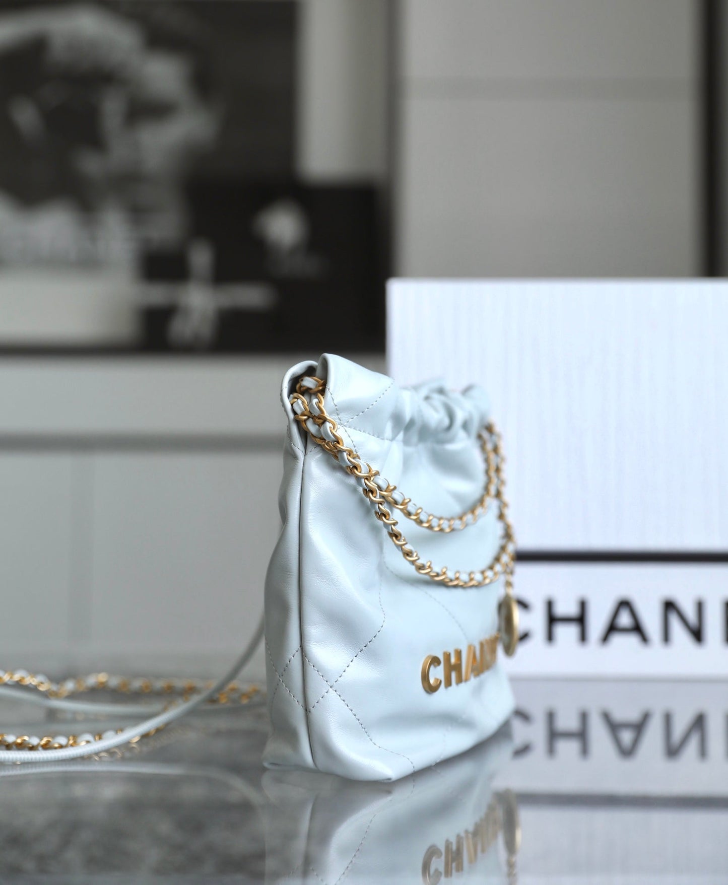 CC 22 ANTIBA SAC HOBO BLEU CLAIR 20CM 