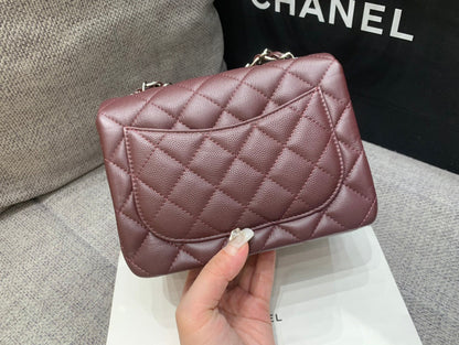ミニスクエアフラップバッグ 17cm チョコレートキャビア シルバー金具