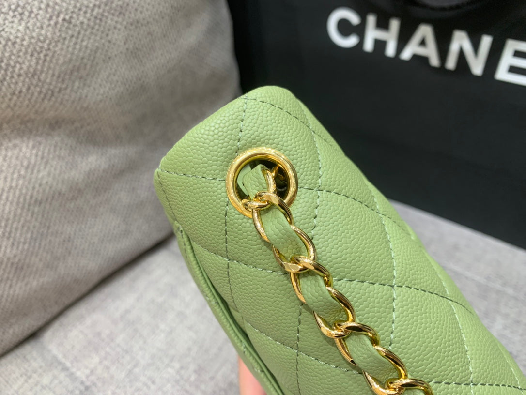 MINI SAC À RABAT CARRÉ 17 CM VERT CAVIAR QUINCAILLERIE OR