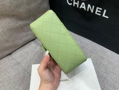 ミニスクエアフラップバッグ 17cm グリーンキャビア シルバー金具