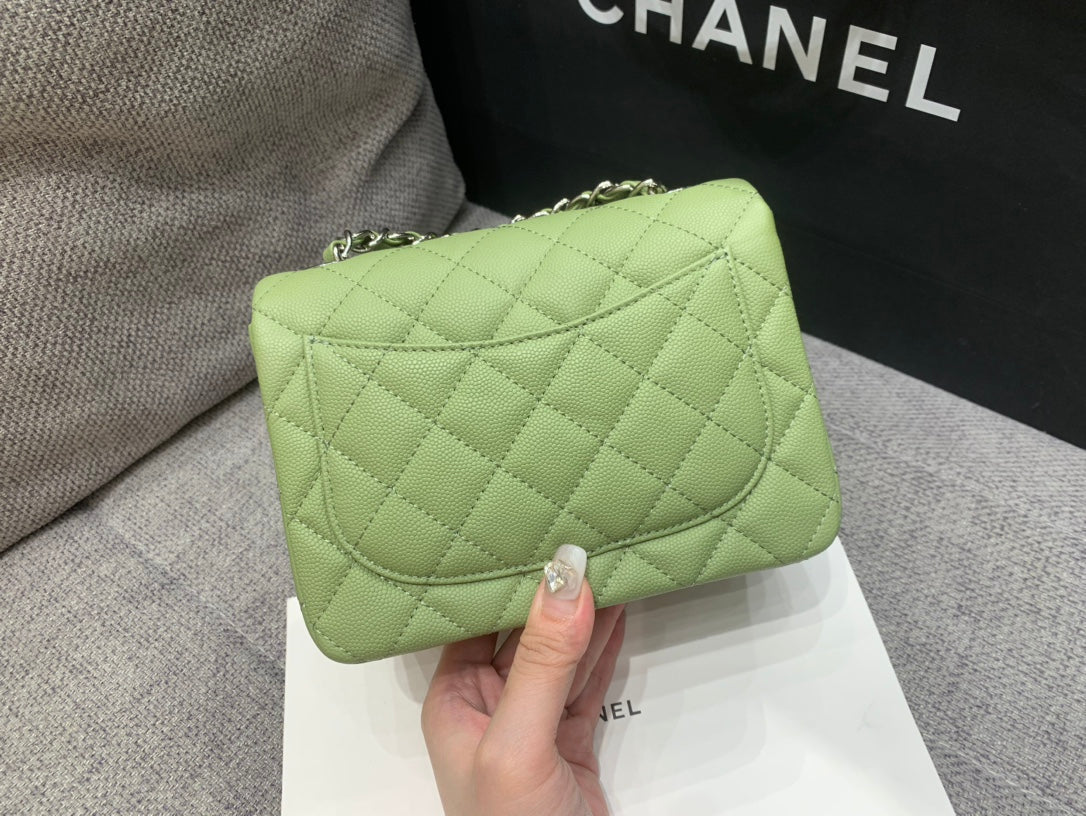 ミニスクエアフラップバッグ 17cm グリーンキャビア シルバー金具