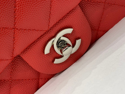 MINI SAC À RABAT CARRÉ 17CM ROUGE CAVIAR QUINCAILLERIE ARGENTÉE