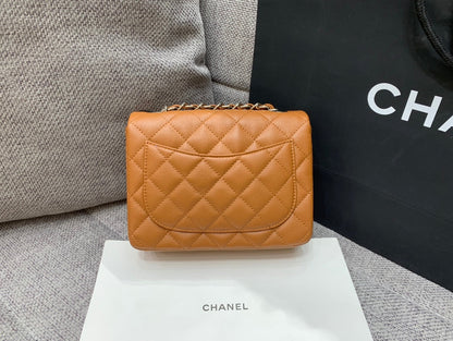 ミニスクエアフラップバッグ 17cm ブラウンキャビアシルバー金具