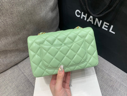 MINI SAC À RABAT RECTANGLE 20 CM CUIR D'AGNEAU LIME QUINCAILLERIE DORÉ