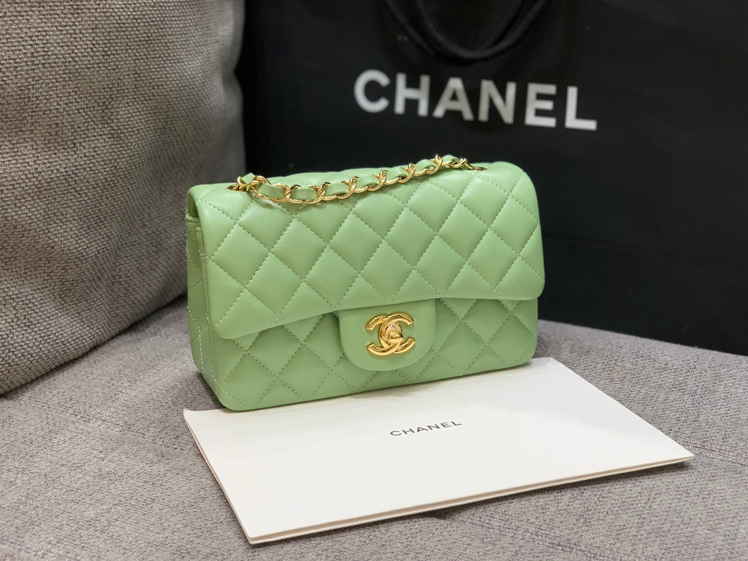 MINI SAC À RABAT RECTANGLE 20 CM CUIR D'AGNEAU LIME QUINCAILLERIE DORÉ