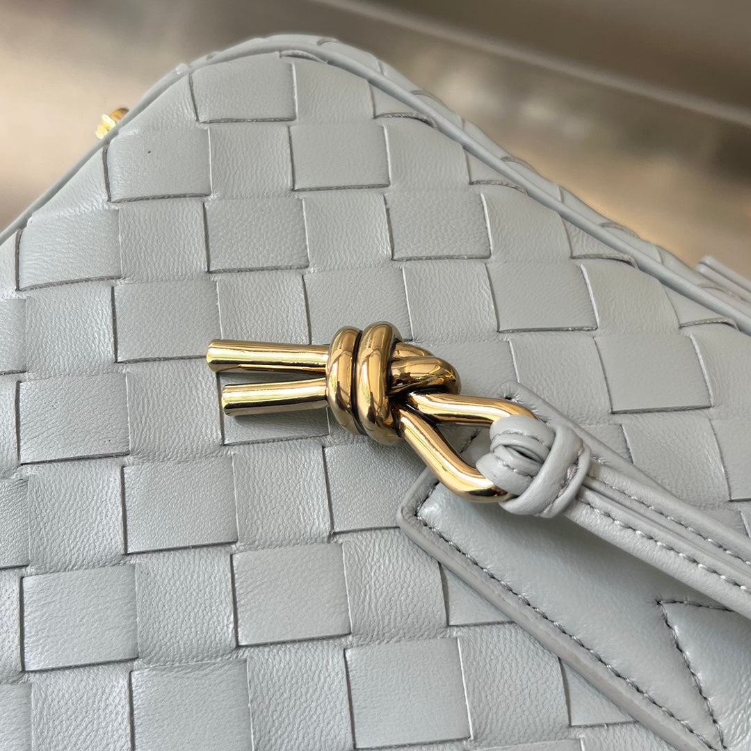 BV GETAWAY PETIT 23CM CUIR D'AGNEAU GRIS 