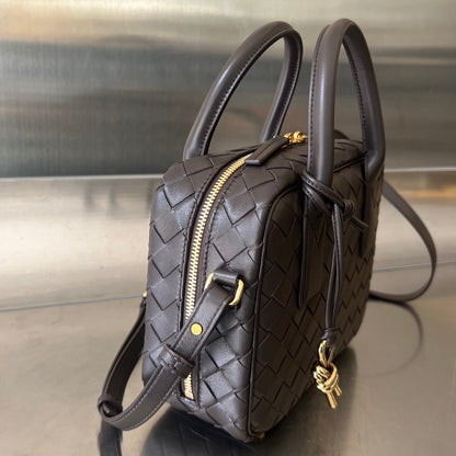BV GETAWAY PETIT 23CM PEAU D'AGNEAU CHOCOLAT 