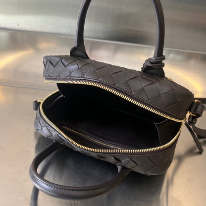 BV GETAWAY PETIT 23CM PEAU D'AGNEAU CHOCOLAT 