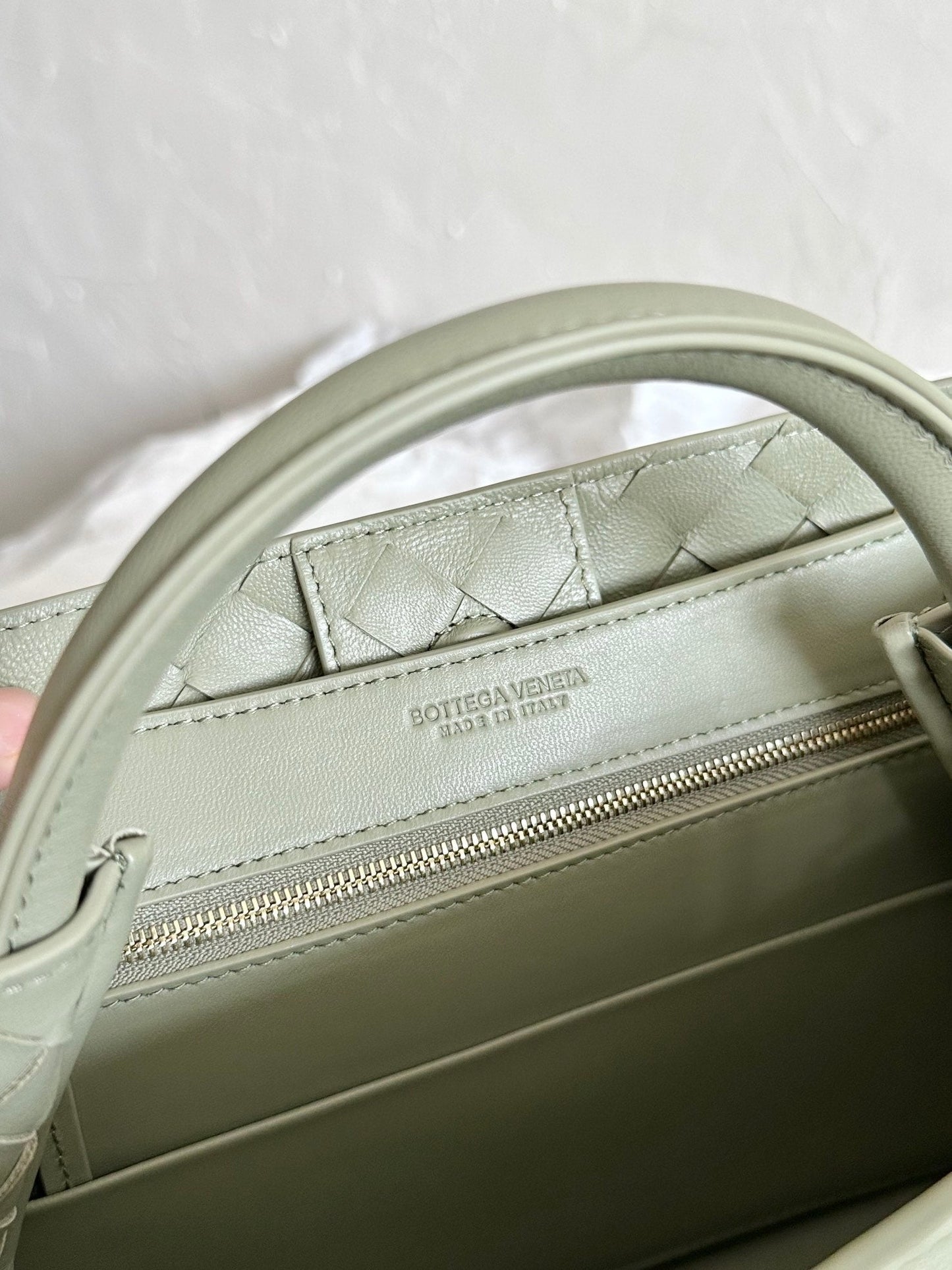 BV PETIT ANDIAMO 25CM CUIR D'AGNEAU VERT CLAIR 