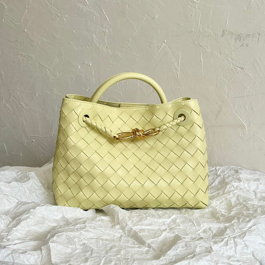 BV PETIT ANDIAMO 25CM PEAU D'AGNEAU JAUNE CLAIR 
