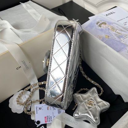 SAC À RABAT MINI 20 CM EN CUIR DE VEAU MÉTALLISÉ ARGENT