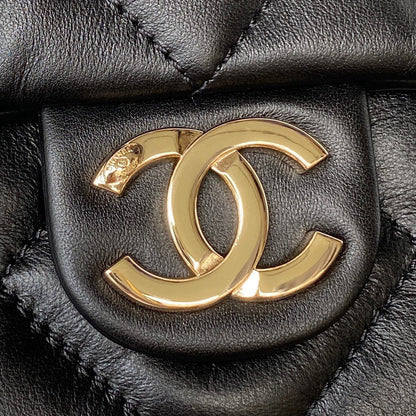 Sac fourre-tout CC 19 33 cm en cuir d'agneau noir et matériel doré