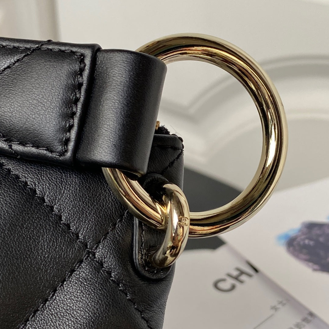 CC ホーボー 28cm ブラック ラムスキン ゴールド金具