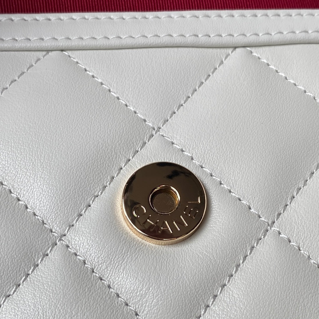 CC ホーボー 28cm ホワイト ラムスキン ゴールド金具