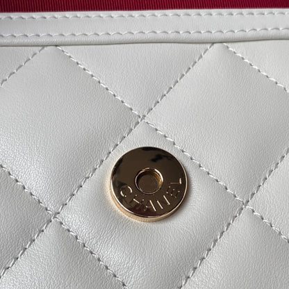 CC ホーボー 28cm ホワイト ラムスキン ゴールド金具