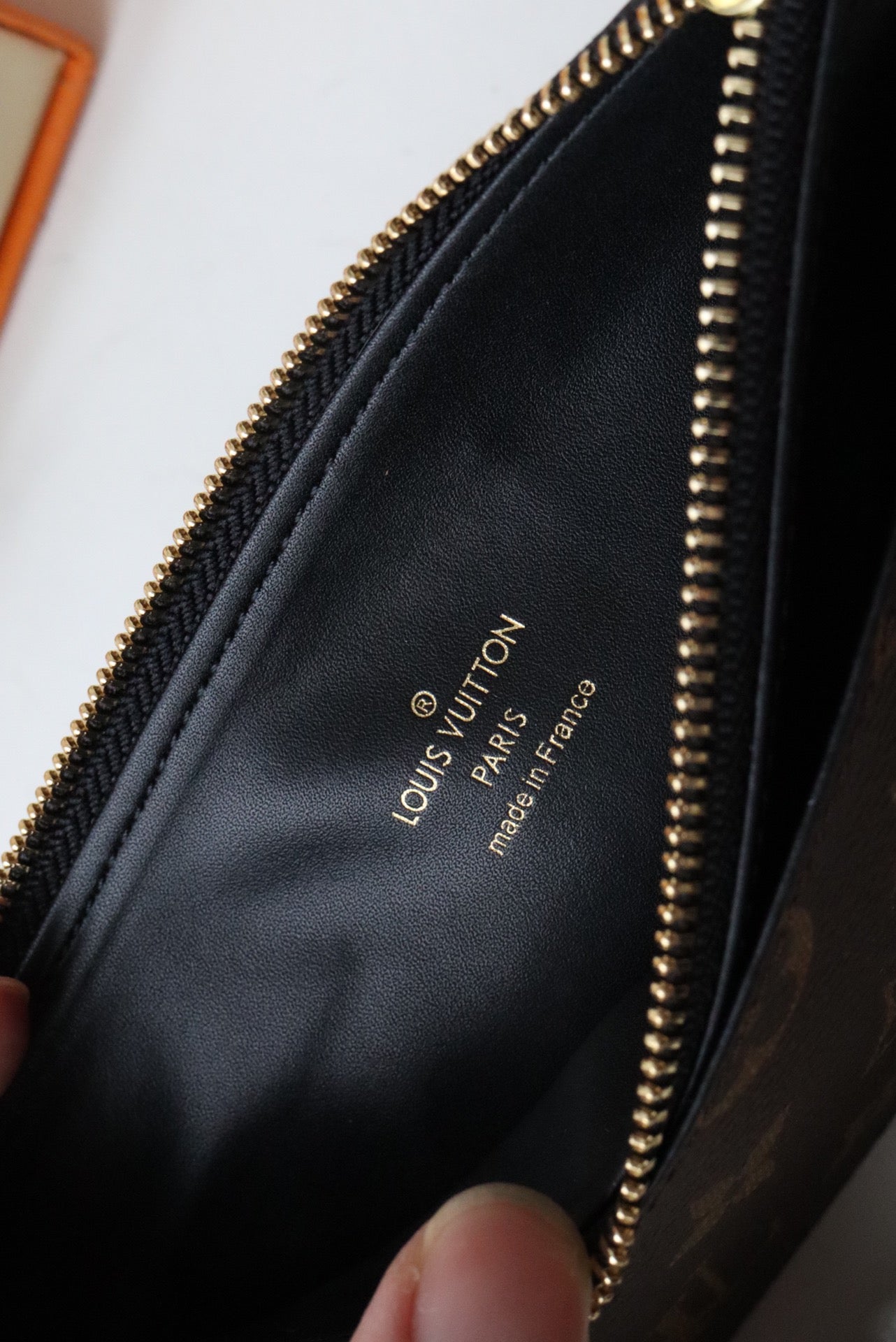 LV スリム パース モノグラム キャンバス 20cm