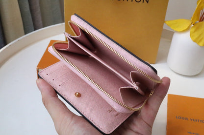 PORTEFEUILLE LOU 11,5 CM EN TOILE MONOGRAMME MARRON ROSE