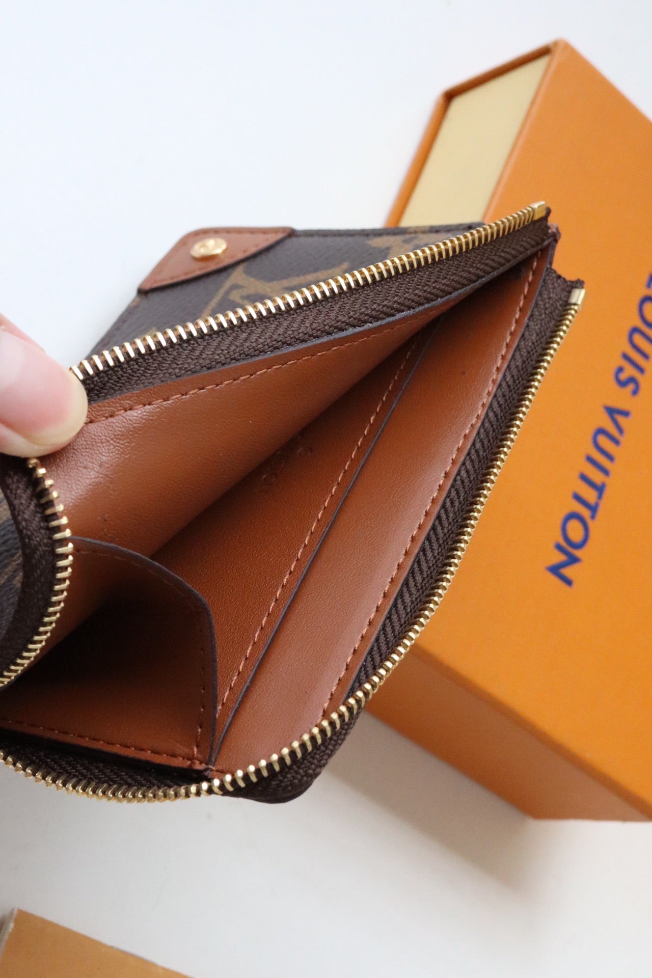 ÉTUI PORTE-CARTES MULTIPLES TRUNK MARRON