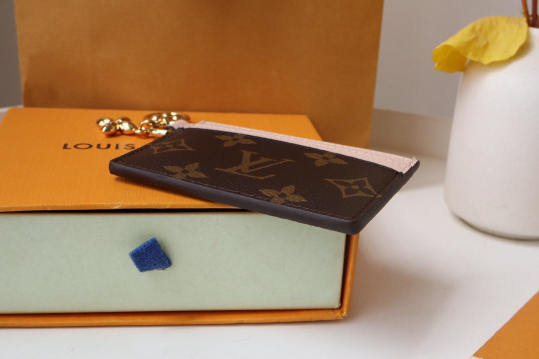 PORTE-CARTES CHARM EN TOILE MONOGRAMME MARRON ROSE