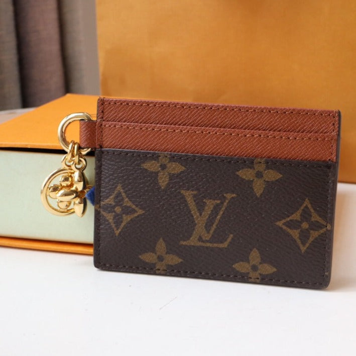 PORTE-CARTES CHARM EN TOILE MONOGRAMME MARRON