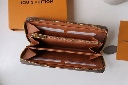 PORTEFEUILLE ZIPPY 19,5 EN CUIR MAHINA