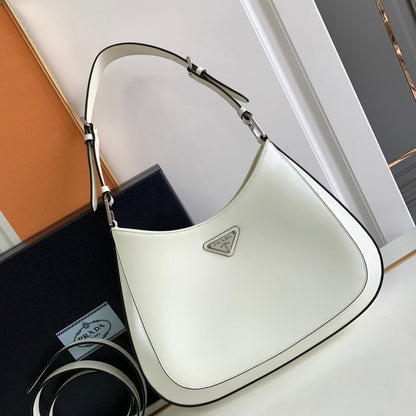 SAC À BANDOULIÈRE CLEO 30 EN CUIR BROSSÉ BLANC NOIR 