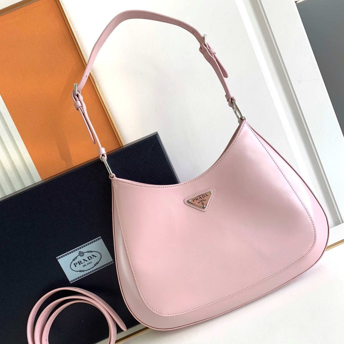 SAC À BANDOULIÈRE EN CUIR BROSSÉ ROSE CLEO 30 
