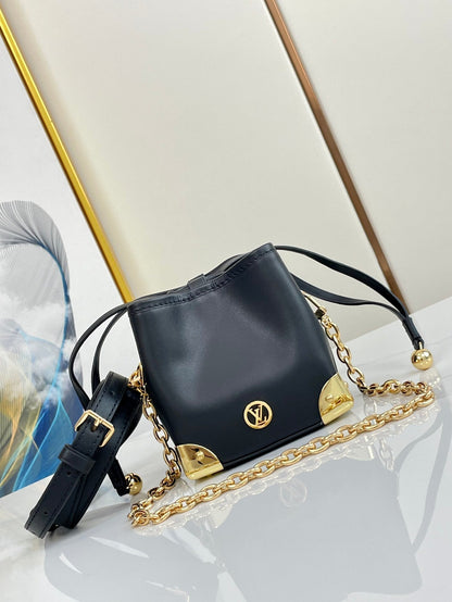 SAC À MAIN NOE 11,5 NANO CHARM EN CUIR DE VEAU NOIR 