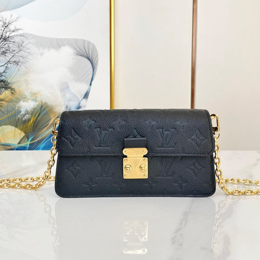 WOC 22 METIS NOIR MONOGRAMME EMPREINTE