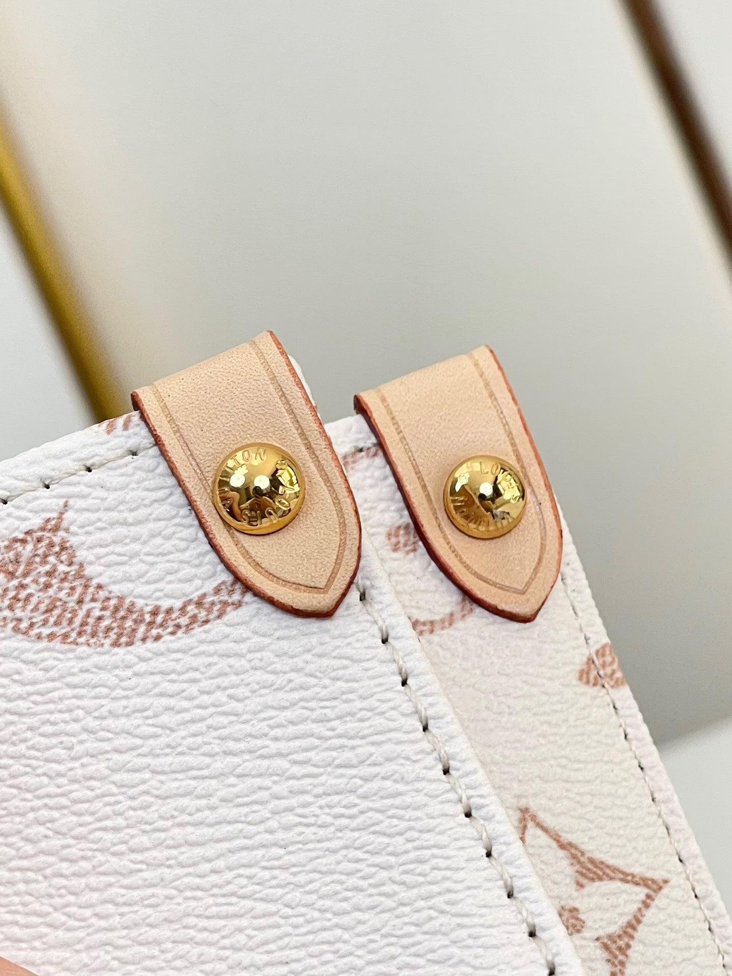 ONTHEGO 25 TOILE MONOGRAMME BLANC MARRON 