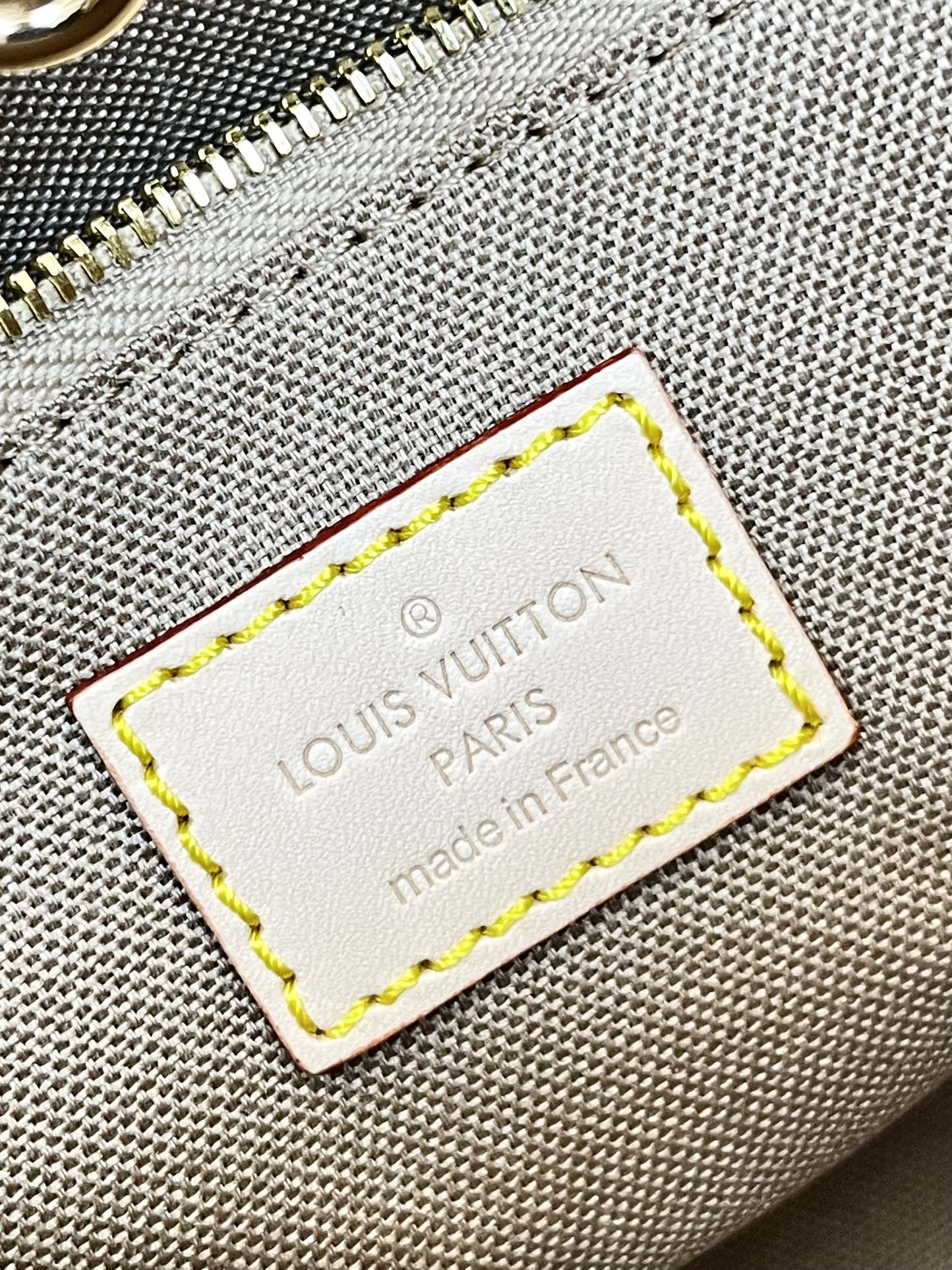 ONTHEGO 25 TOILE MONOGRAMME BLANC MARRON 