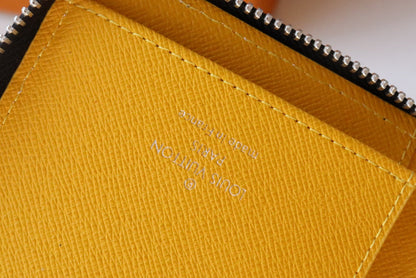 PORTEFEUILLE ZIPPY 20 EN TOILE NOIRE