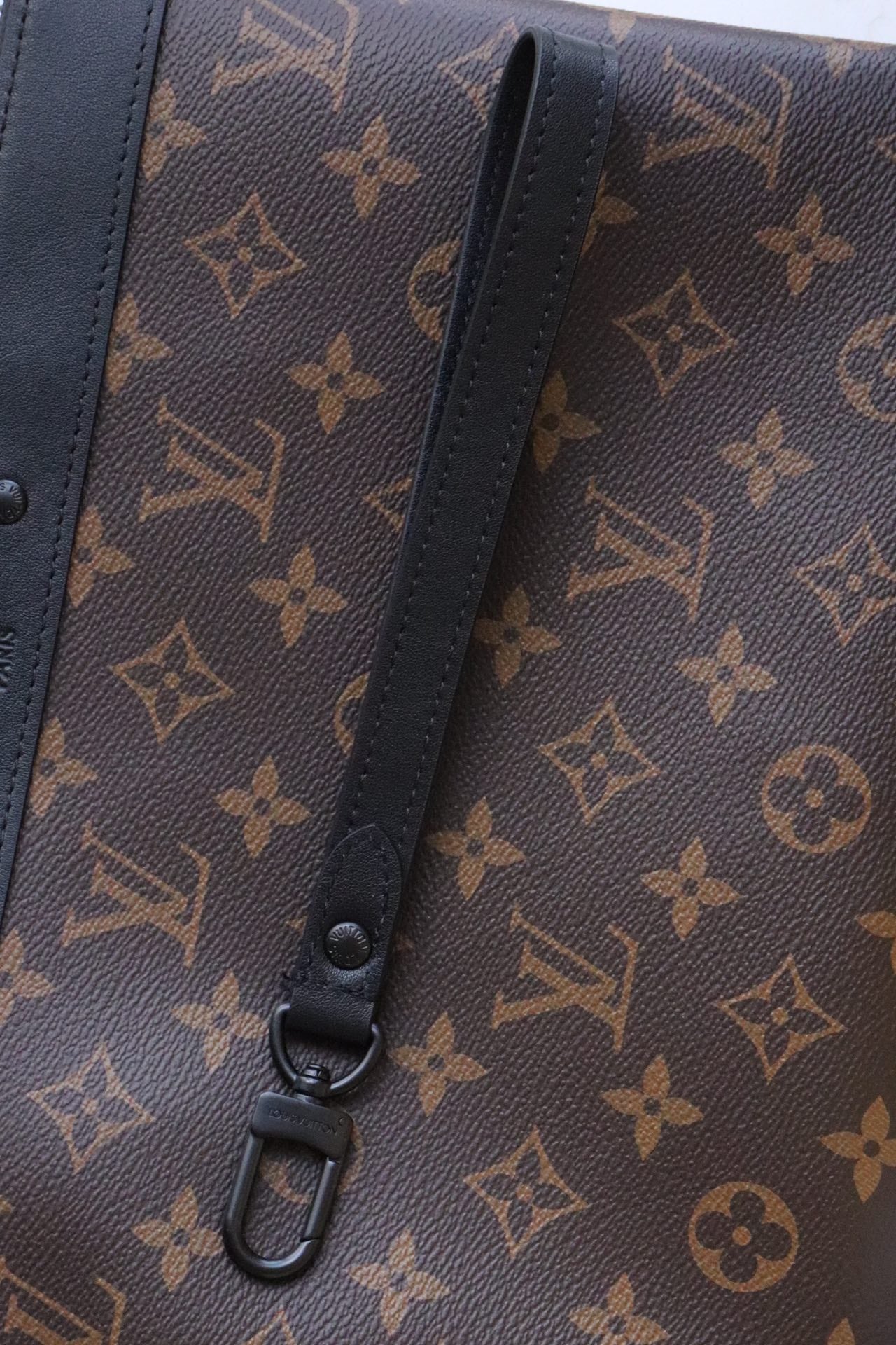 POCHETTE À EMPORTER 30 TOILE MONOGRAMME