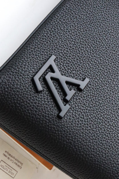 POCHETTE TAKEOFF 30 AEROGRAMME EN CUIR DE VEAU NOIR