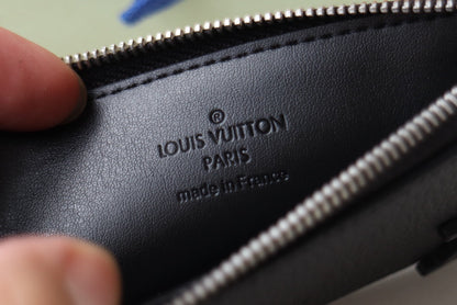 PORTE-CARTES 8 PIÈCES EN CUIR DE VEAU AÉROGRAMME NOIR