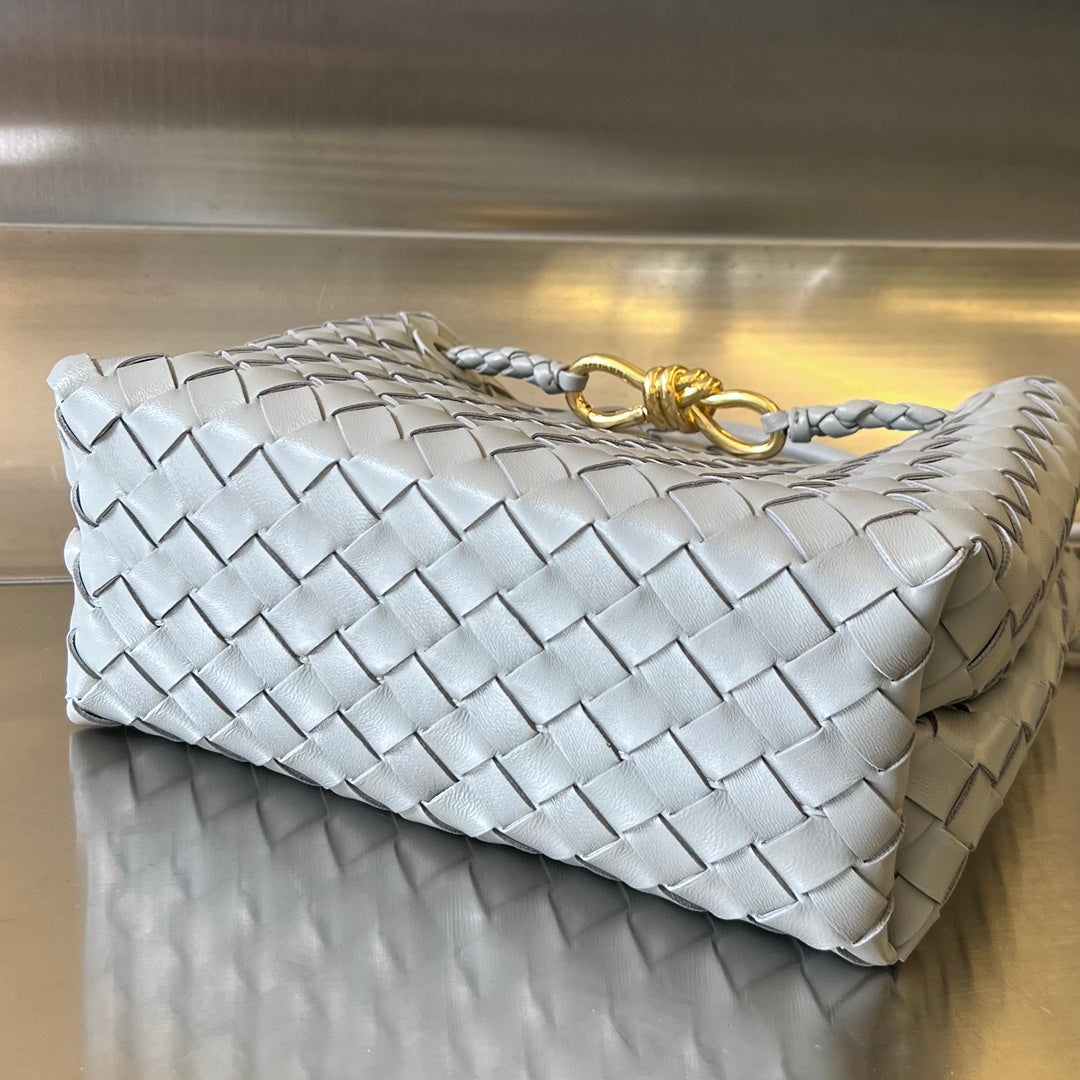 BV PETIT ANDIAMO 25CM CUIR D'AGNEAU GRIS 