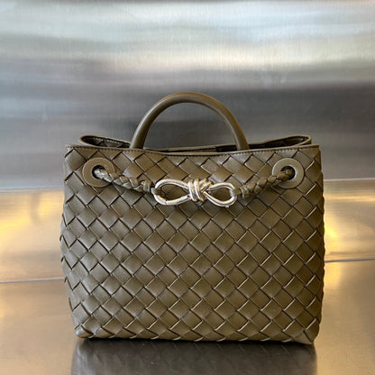 BV PETIT ANDIAMO 25CM CUIR D'AGNEAU OLIVE FONCÉ 