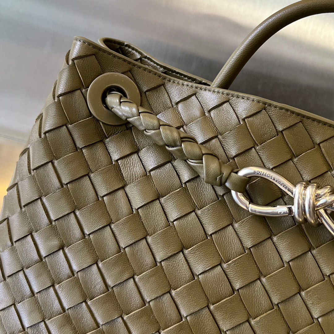 BV MEDIUM ANDIAMO 32CM CUIR D'AGNEAU OLIVE 